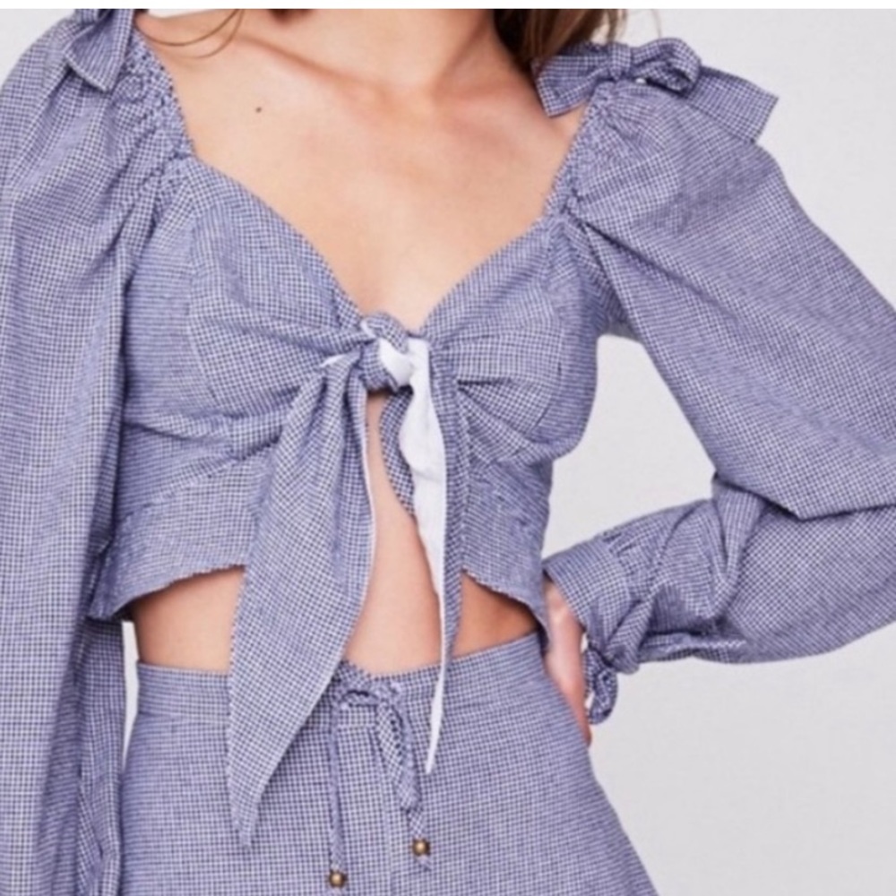 Stone Cold Fox Haven tie top
